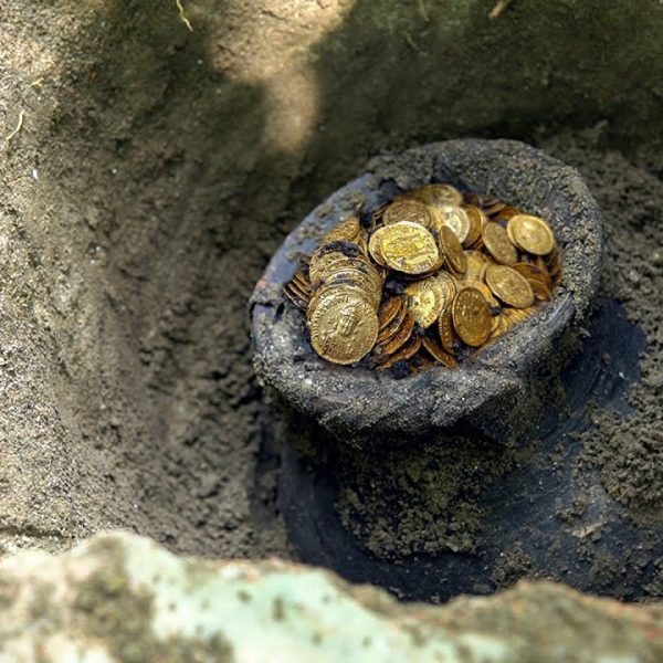 treasure detectors